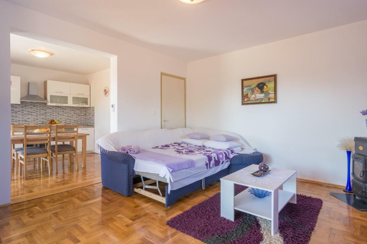 Apartments Lotus Sukošan Exterior foto